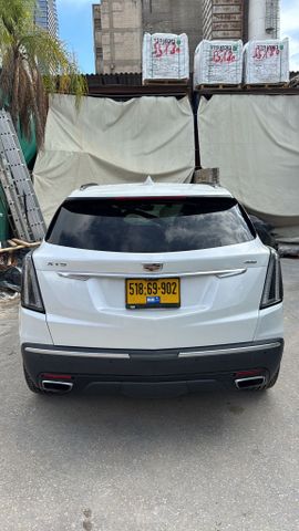קאדילק XT5