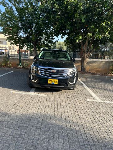 קאדילק XT5