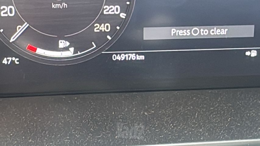 מודעת רכב לנד רובר דיפנדר