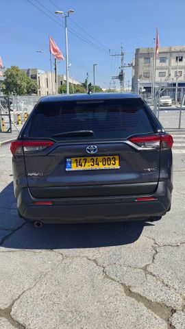 טויוטה RAV4
