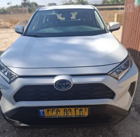 טויוטה RAV4