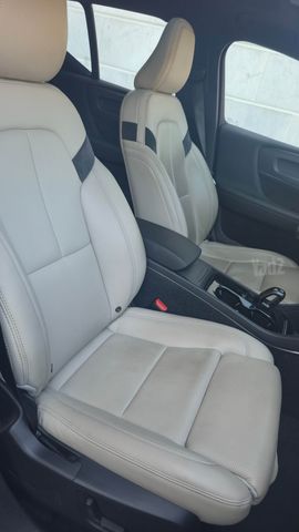 וולוו XC40