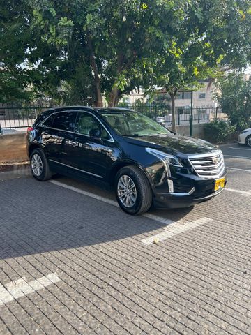 קאדילק XT5