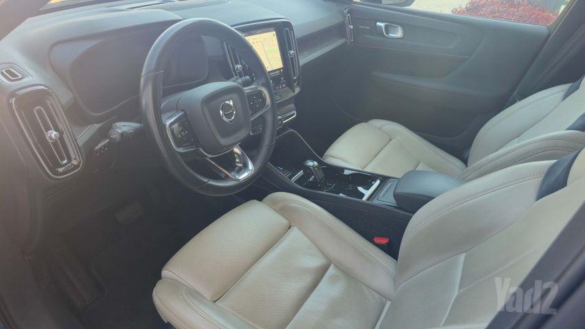 וולוו XC40