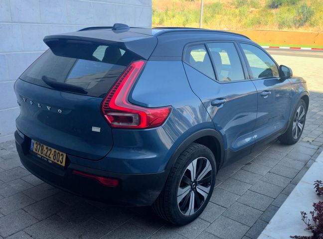 וולוו XC40