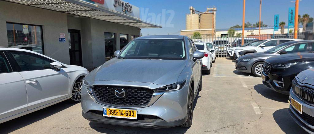 מודעת רכב מאזדה CX-5