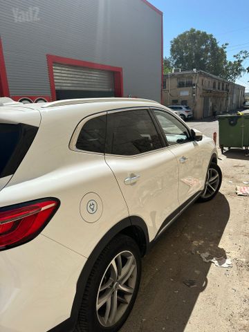מודעת רכב אם ג'י EHS PHEV