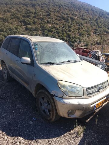 מודעת רכב טויוטה RAV4