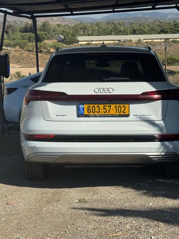 אאודי E-tron