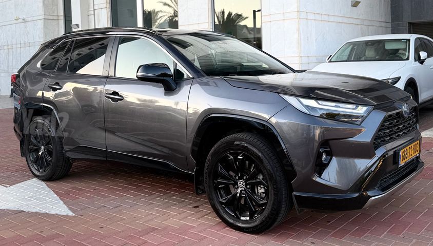 טויוטה RAV4