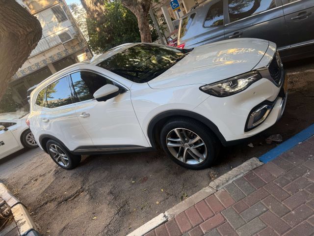 אם ג'י EHS PHEV