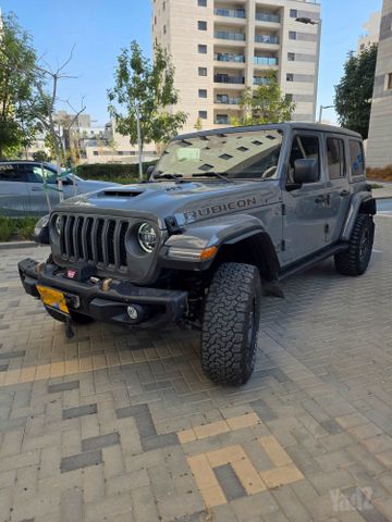 מודעת רכב ג'יפ רנגלר