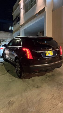 קאדילק XT5