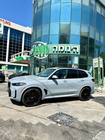 ב מ וו X5