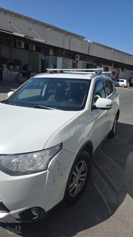 מודעת רכב מיצובישי אאוטלנדר