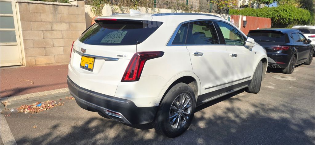 קאדילק XT5