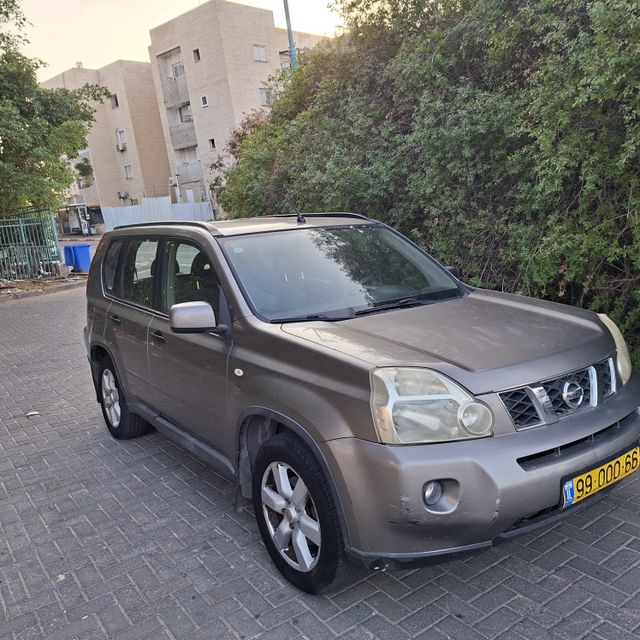 ניסאן אקס טרייל