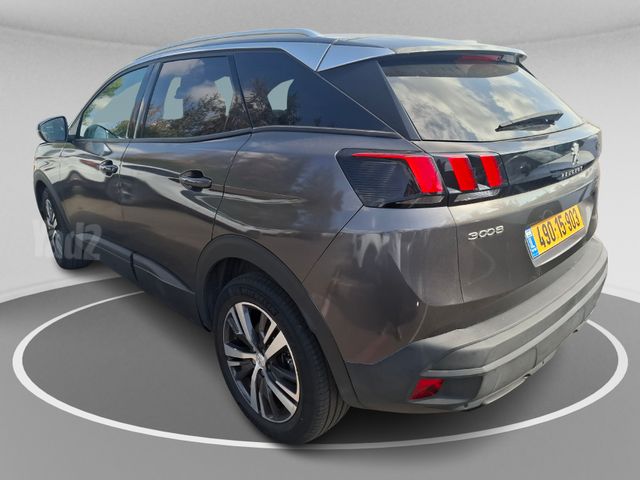 פיג'ו 3008