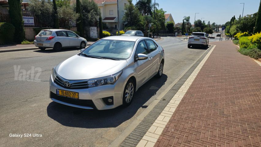 טויוטה קורולה
