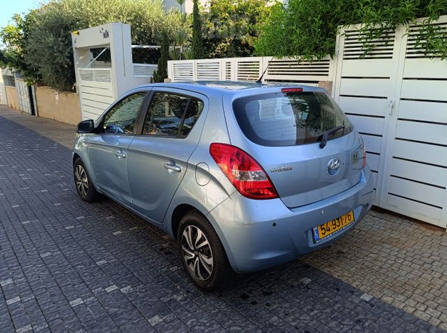 יונדאי i20