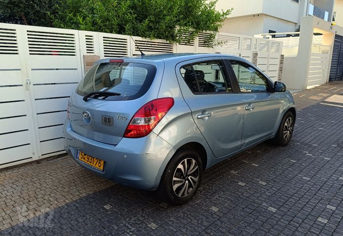 מודעת רכב יונדאי i20 1