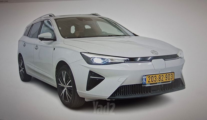 אם ג'י MG5