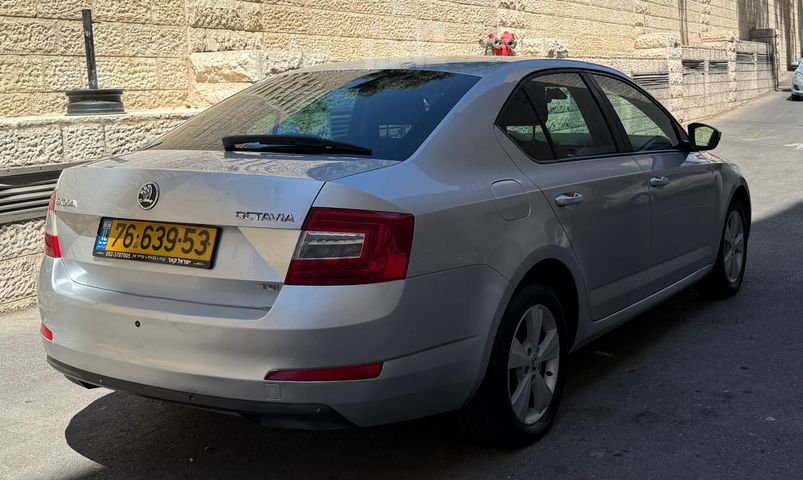 סקודה אוקטביה