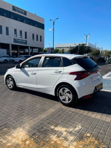 יונדאי i20
