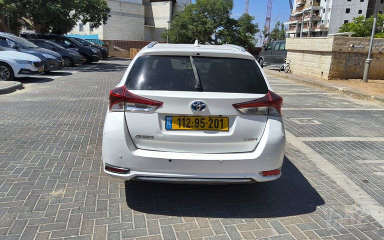 טויוטה אוריס