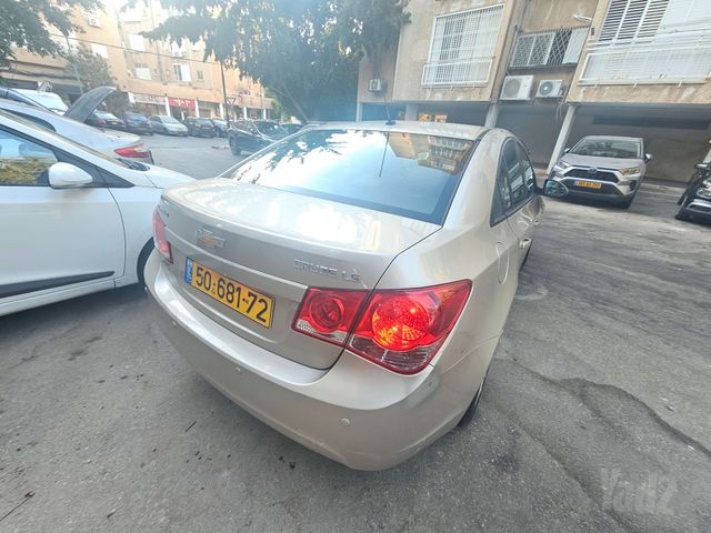 שברולט קרוז