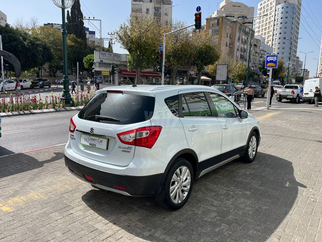 סוזוקי קרוסאובר