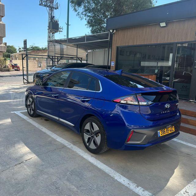 יונדאי איוניק