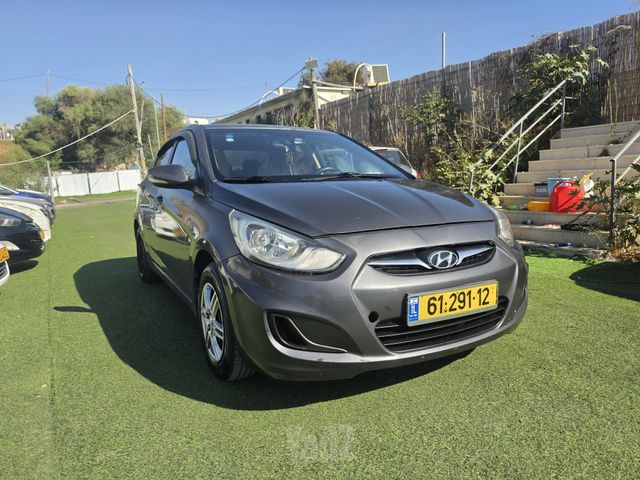 יונדאי אקסנט i25