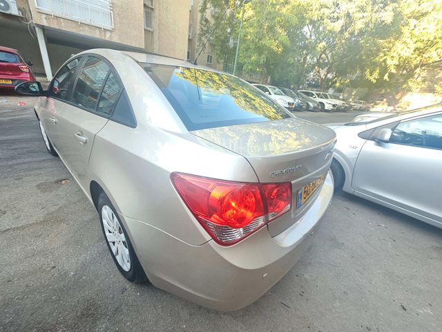 שברולט קרוז