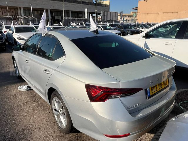 סקודה אוקטביה
