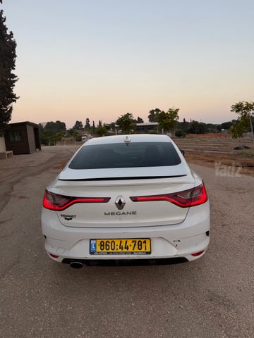 רנו מגאן
