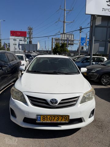מודעת רכב טויוטה קורולה