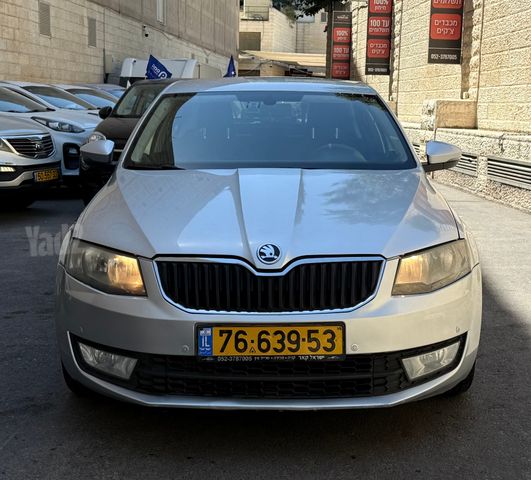 סקודה אוקטביה