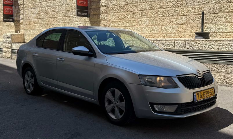 סקודה אוקטביה