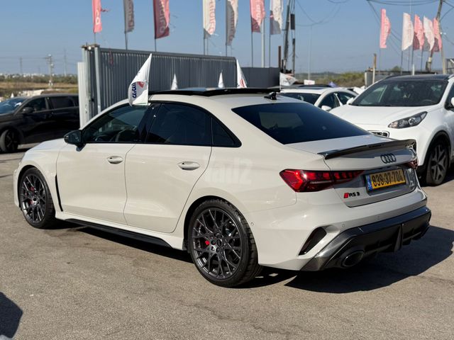 אאודי RS 3