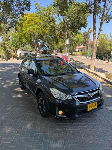 מודעת רכב סובארו XV