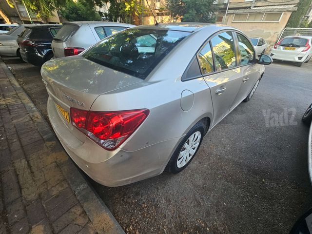 שברולט קרוז