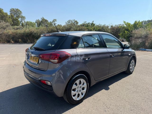 יונדאי i20