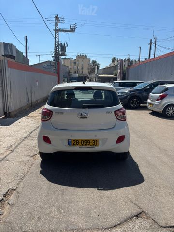 יונדאי i10