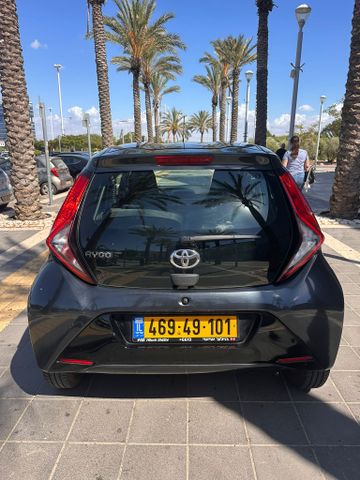 טויוטה אייגו