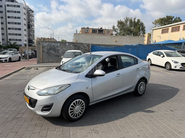 מאזדה 2