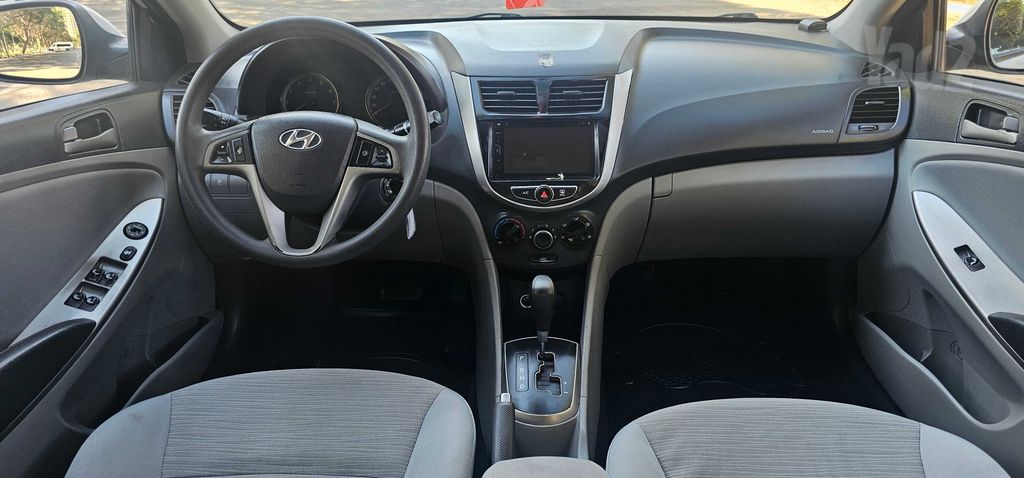 יונדאי אקסנט i25