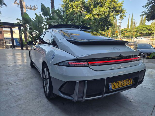 יונדאי איוניק 6