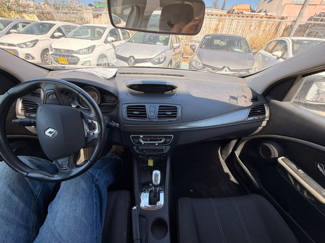 רנו מגאן