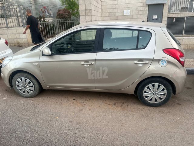 יונדאי i20